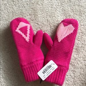 Ivivva glow warm up mittens.